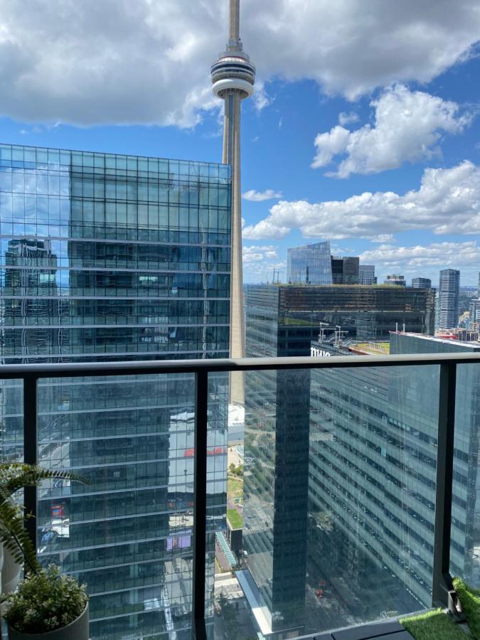 Toronto Cn Tower Maple Leaf Square Luxurious 2 Bedroom Condo Екстер'єр фото